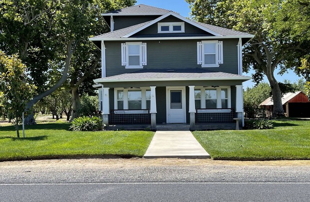 ENTIRE BEAUTIFUL REMODEL COUNTRY RANCH HOUSE