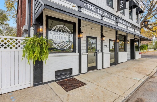 Entire Boutique Hotel | 8 Suites