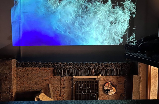 Entire Courtyard by the lake Erhai with Tibetan Fireplace and Floor Heating