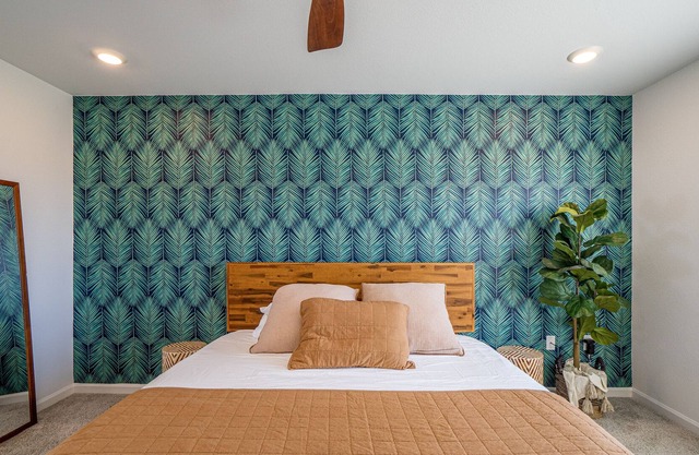 Entire Family Home: 5-10 min to beach & owa!