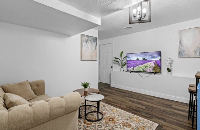 Entire guest suite in Stoneham