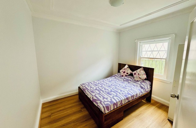 Entire home in Rockdale, Australian6 guests2 bedrooms3 beds1 bath