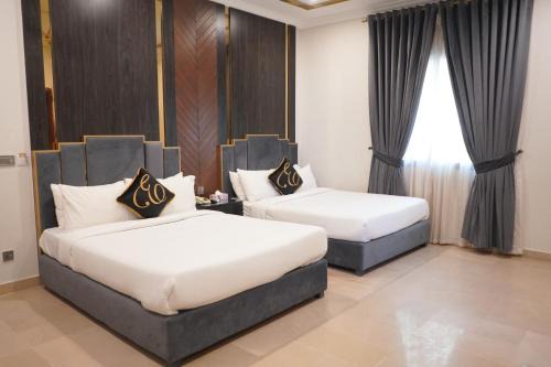 Envoy Express, F-8, Islamabad