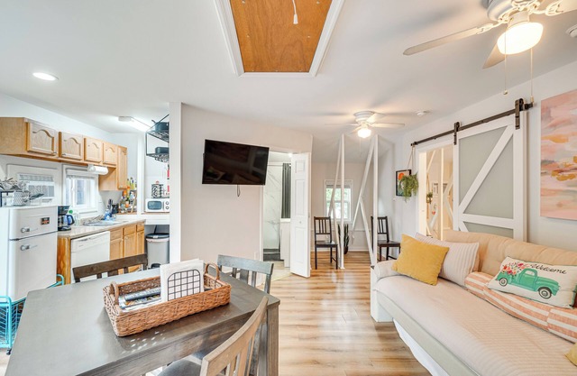 Epic Brunswick Apartment with Deck!