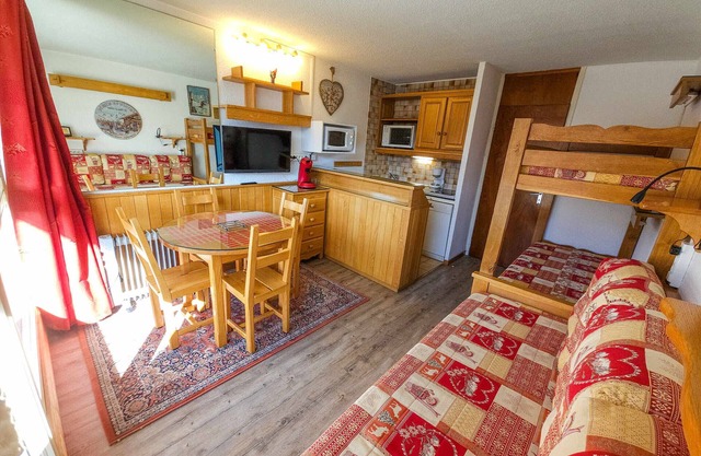 Equipped studio at the foot of the slopes, Les Menuires