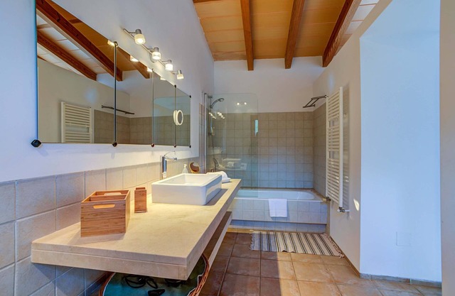 Es Comella- 3 bedrooms villa, pool, peace and total privacy in the rural Arta.