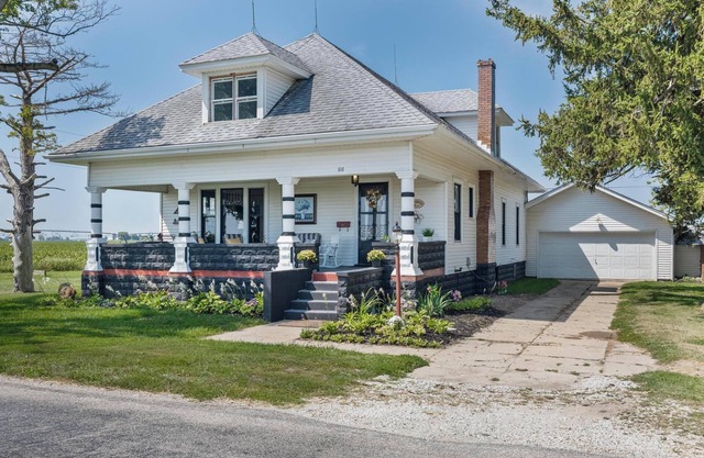 Escape it all in this 2-bedroom house with WiFi and AC in quaint Kempton