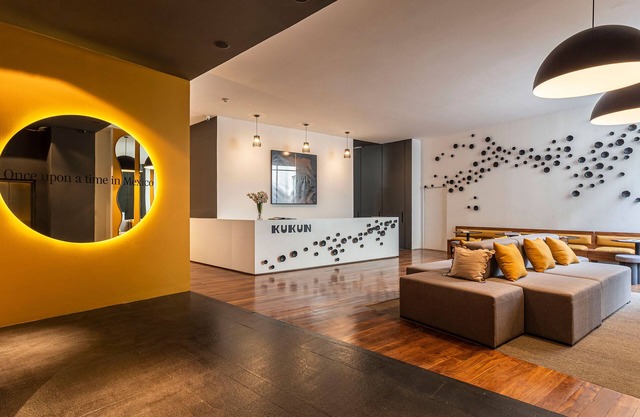 Escape SuperiorQueen by Kukun