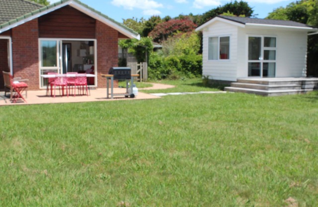 Escape to Country Retreat Near Beaches