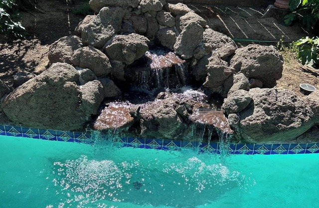 Escape to paradise with this luxurious 16+ Guest pool retreat!