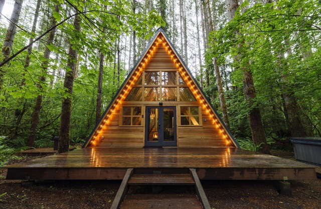 Escape to Tye Haus - Your Cozy Pacific Northwest Getaway!