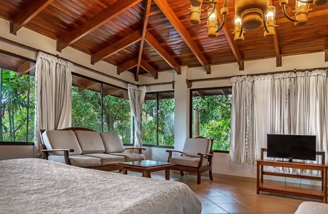 Escazu Vacation Rentals, Studio Apartments and standard rooms