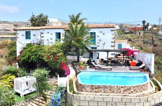 Espectacular villa, piscina infinity en San Miguel