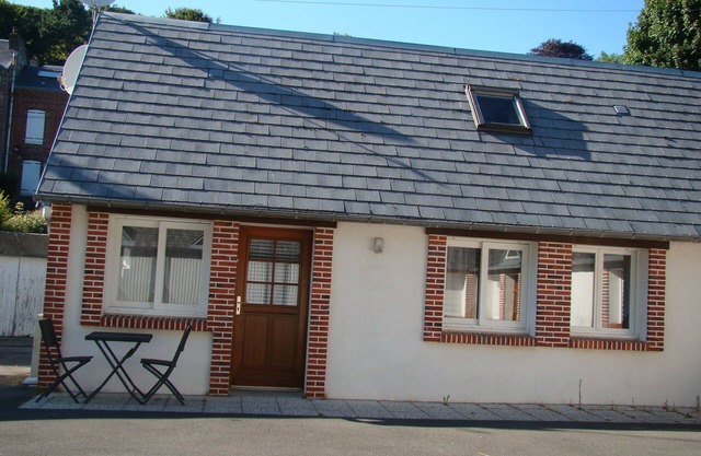 Etretat House close to the center with parking 10 minutes from the beach