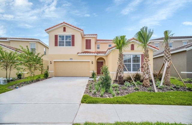 EV 7535 - 7 Bed 5.5 Bath Villa with Screened-In Private Pool with Spillover Spa