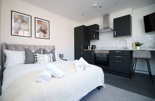 Eveswell Studios | Comfort | Studio 1