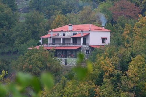 Evilion Traditional Inn