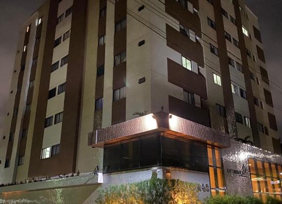 Excelente Ap Mobiliado (Próximo à Rodoviária, Carrefour, Shopping Partage.)