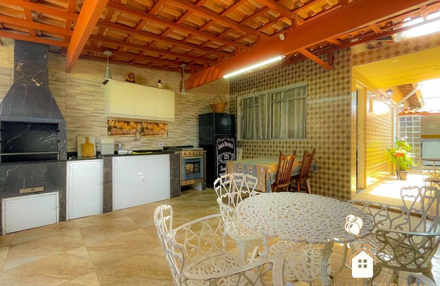 Excellent house 5 minutes from Enseada Beach | Barbecue and Wi-Fi