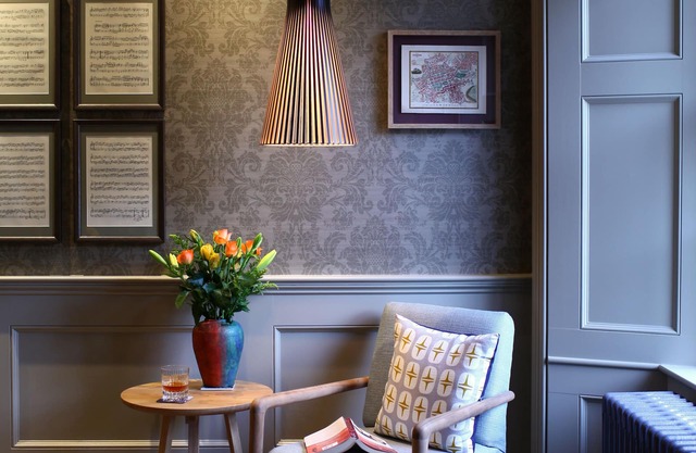 Exceptional gem in the Georgian New Town - haven of calm, luxury and style.
