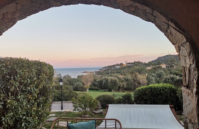 Exceptional SEA VIEW - Jacuzzi - Garden - Air conditioning - Fiber at CAP ESTEREL