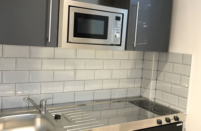 Exciting new Studio apartment - compact, modern, comfortable