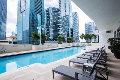 Exclusive 2BR APT Brickell Free Parking