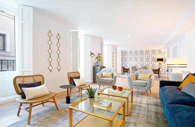Exclusive apartment in the best area of Madrid. Madrazo III