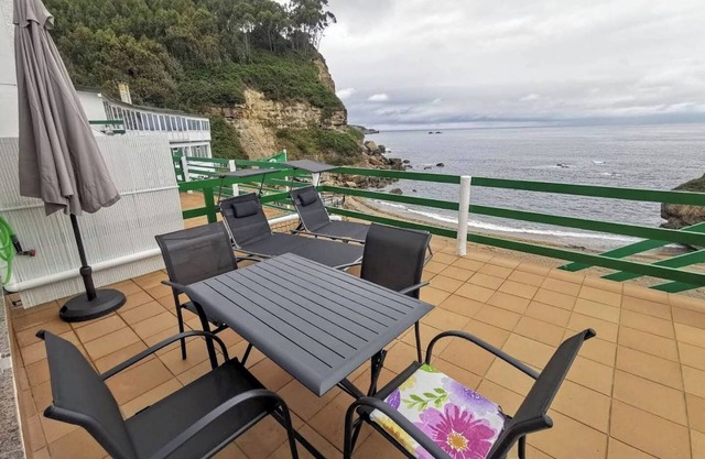 Exclusive apartment spectacular terrace overlooking the sea,ideal for couples