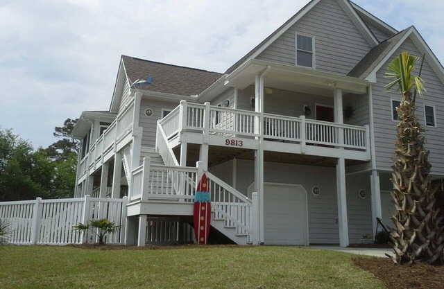 Exclusive Dolphin Ridge "ISLAND TIME" with private pool and golf cart