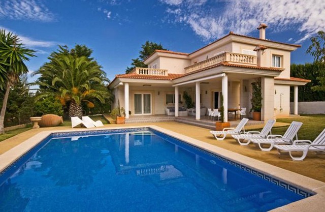 Exclusive Villa with private pool, terraces and views.