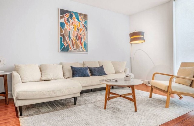 EXEC - 325 S Biscayne Blvd #1118 (1B)