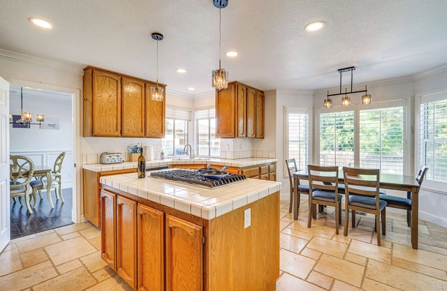 Expansive Tracy Home w/Patio & Fire Pit!