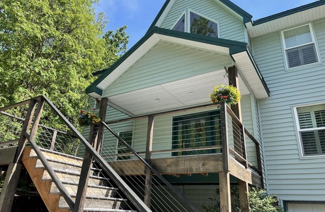 Experience Casabellorio A Beautiful 7 BR Home with Mountain Views in Eagle River