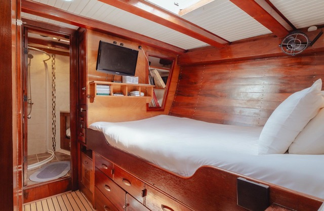 "Experience Life on Water - Spacious 4-Bedroom Yacht in Beautiful Phuket"
