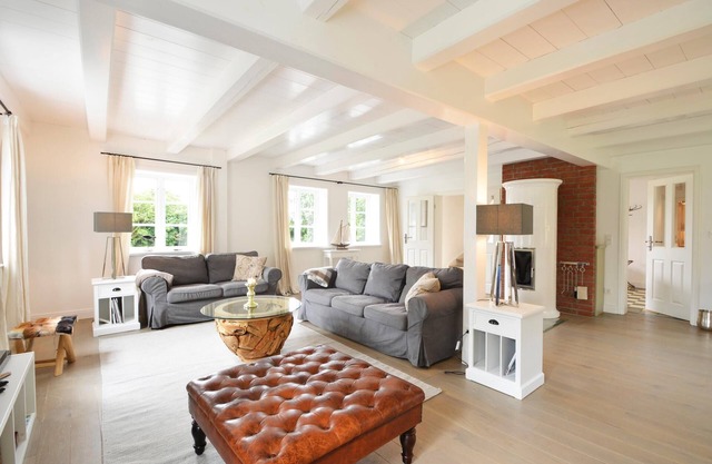 "Experience luxury and relaxation in Reethus Dörpsend House 2!"