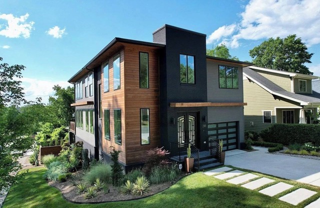 Experience Maison NoDa: Walkable + Uptown Skyline Views w/Gym! Sleeps 14