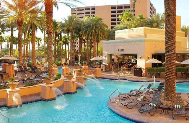 Experience the Excitement of Las Vegas at The Boulevard by Hilton - Studio