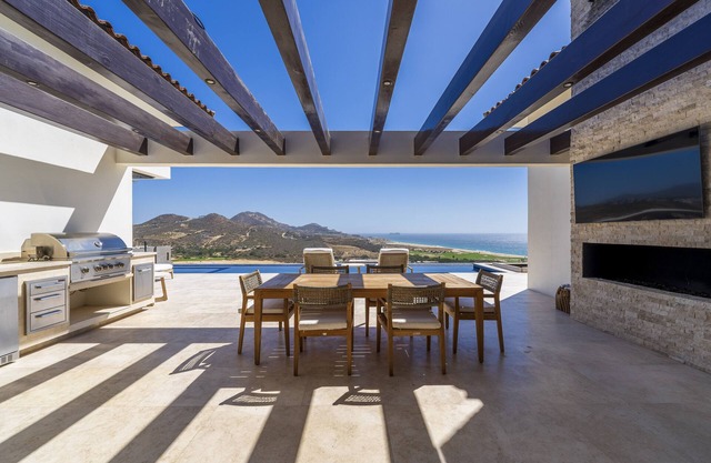EXQUISITE 5 BR RESIDENCE AT QUIVIRA LOS CABOS