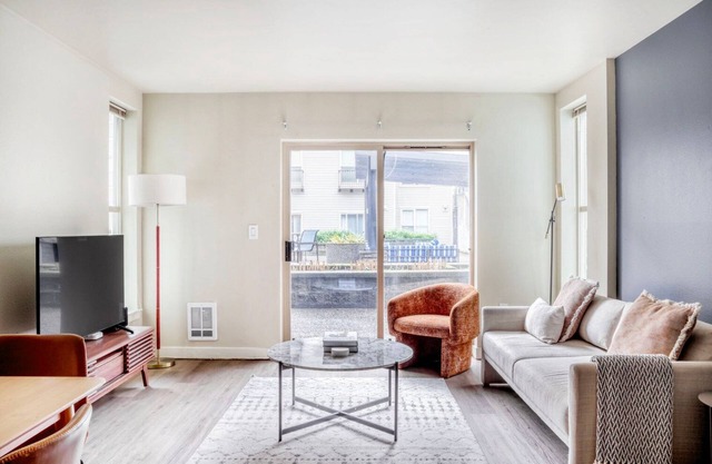 Exquisite First Hill 1BR w/Gym, BBQ, Club & Rooftop, by Blueground