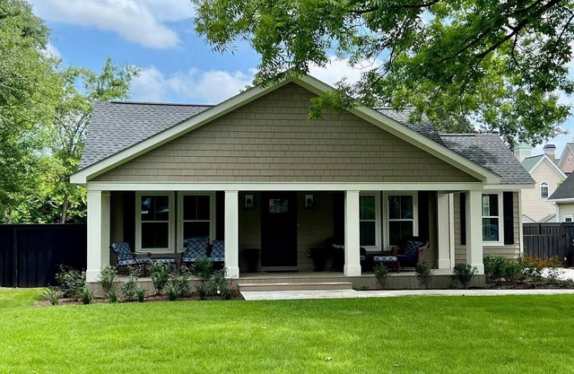 Exquisite furnished rental in Downtown Aiken!