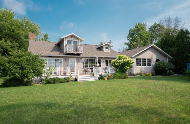 Exquisite Home, on Sandy Shore of Lake Michigan in Escanaba
