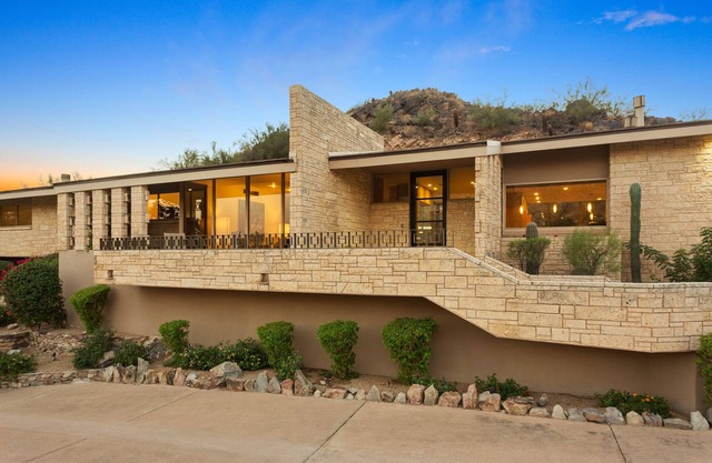 Exquisite Mountainside Estate Overlooking Pv Golf Course