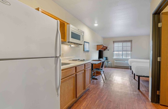 Extended Stay America Select Suites - Indianapolis - Greenwood