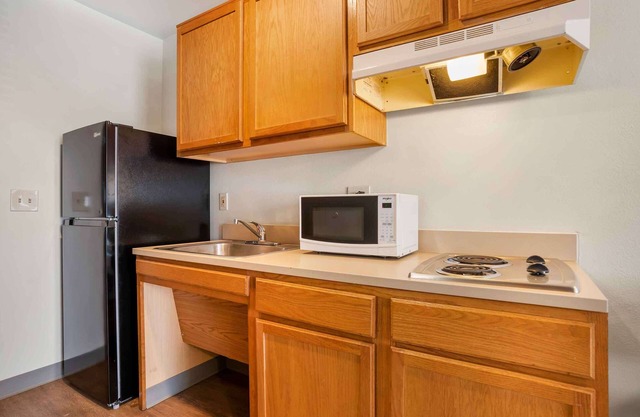 Extended Stay America Select Suites - Louisville - South