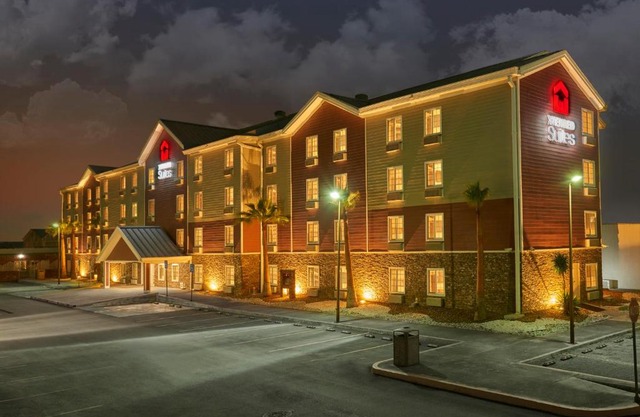 Extended Suites Monterrey Aeropuerto