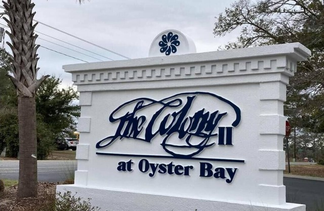 Extra large first floor condo with indoor & outdoor pools, close to the beach.