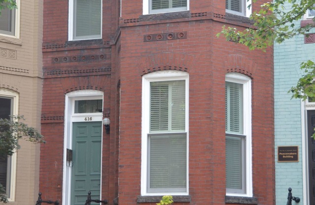 Fabulous 1890 Victorian on Capitol Hill, 100 steps to metro