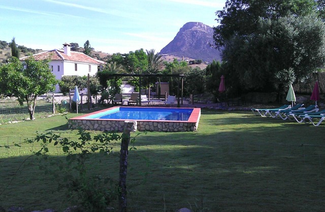 Fabulous Country House, private pool, AC units in all rooms, wi-fi. Grazalema