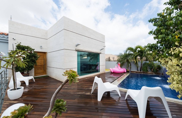 Fabulous Minimalist Villa with Private Pool-Spa